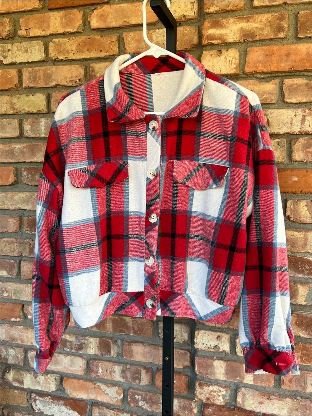 Red Plaid Button-Up Shirt Jacket with faux front pockets size medium